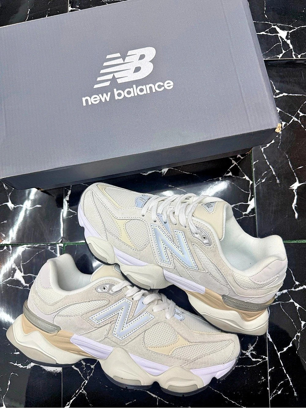 New Balance 9060 Cream / Beige – Size
